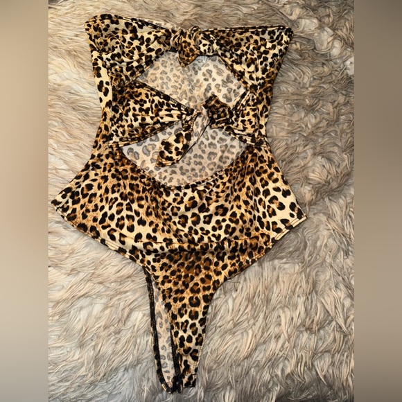 Animal print tube top bodysuit M - Picture 1 of 4